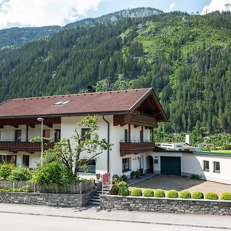 Landhaus Tyrol Mayrhofen Exterior photo